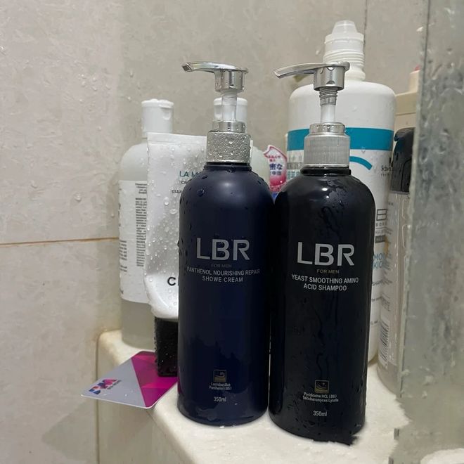 浴露实测从油敏肌到混油皮都能选CQ9电子平台4款保湿滋润沐(图2)